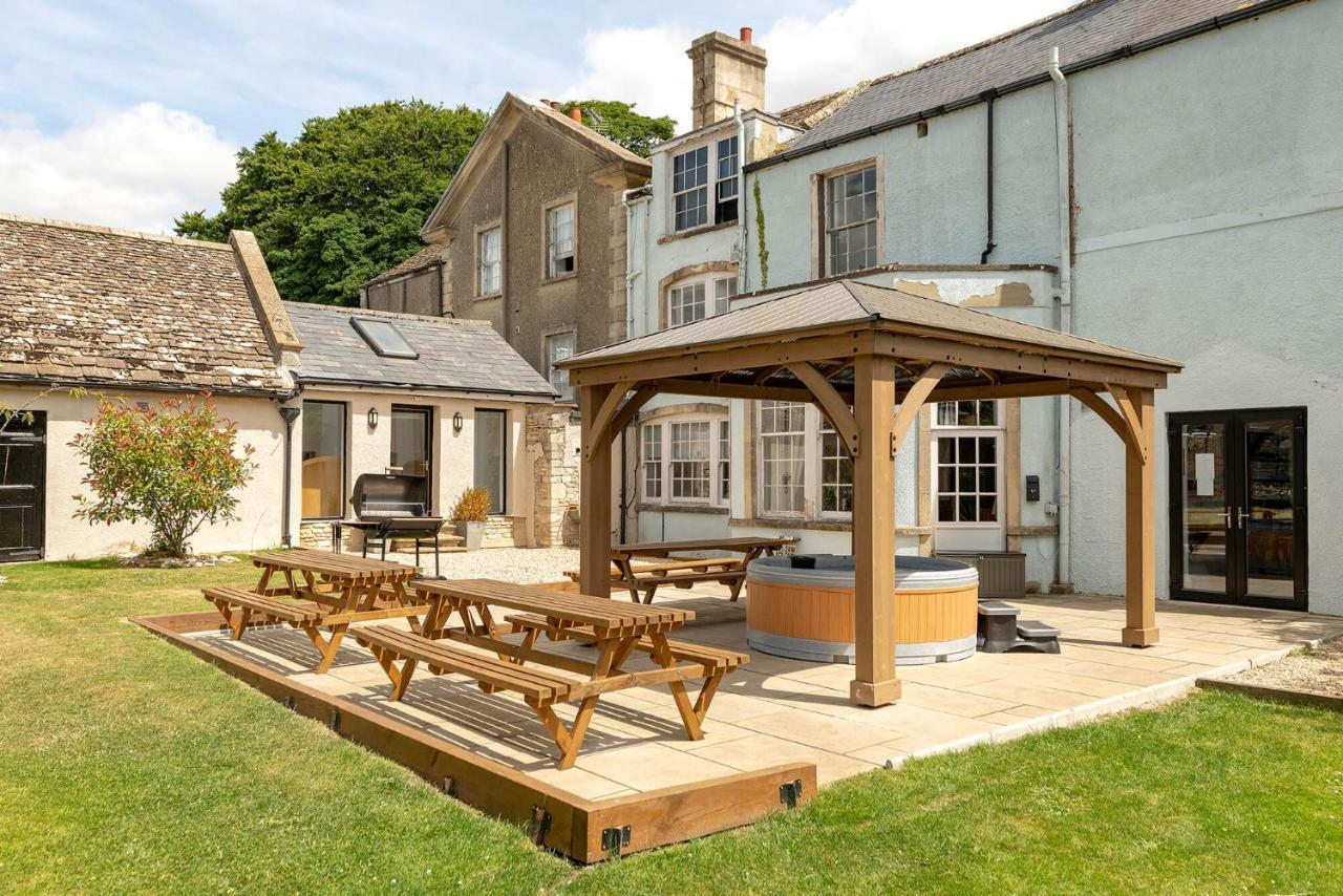 Cotswold Manor House - Country House Retreat With Hot Tub, Ideal For Large Groups Petty France Exteriér fotografie